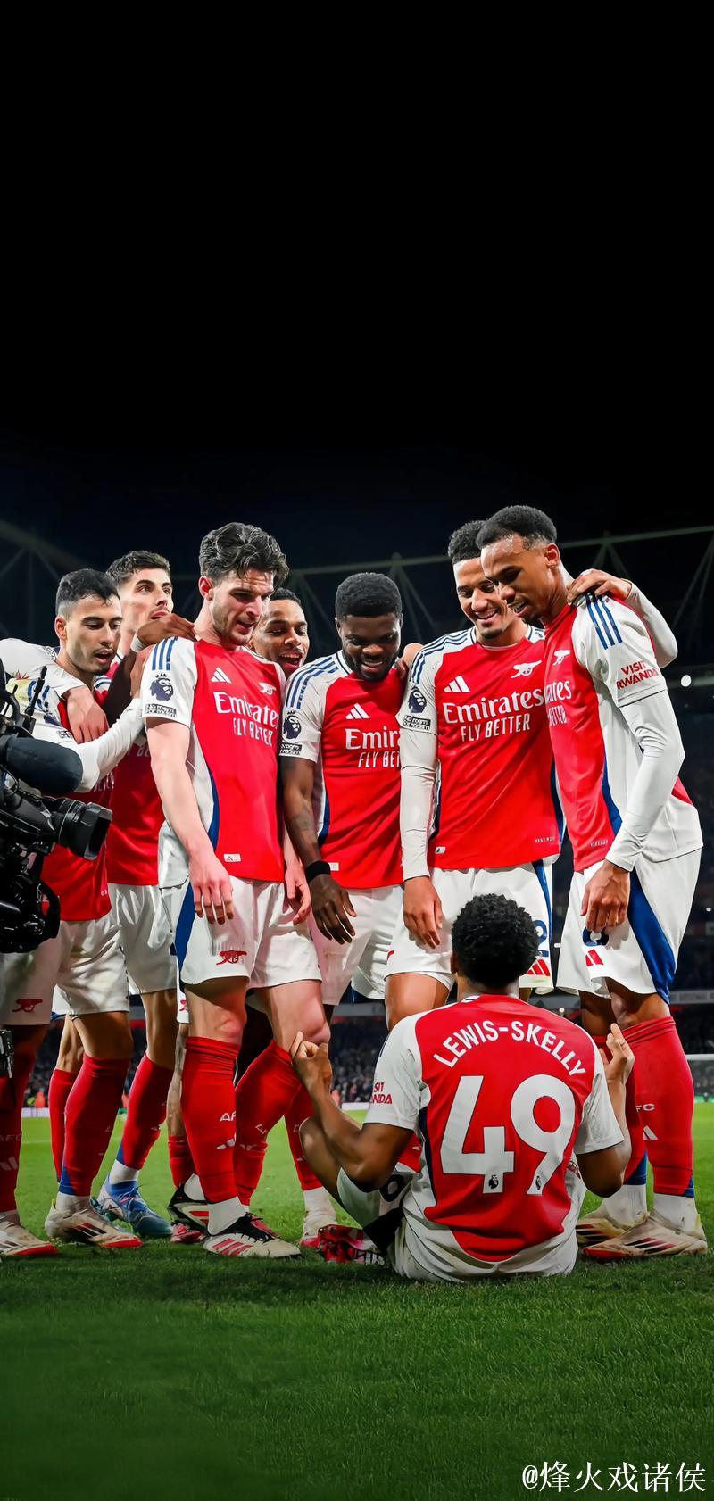 阿森纳强势归来，时隔17年重返欧冠巅峰