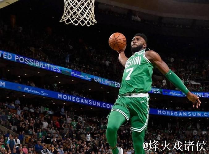 高效得分却失准,布朗罚球失常致逆转,五年2.85亿合同是否值得? 高效得分却失准,布朗罚球失常致逆转,五年2.85亿合同是否值得?